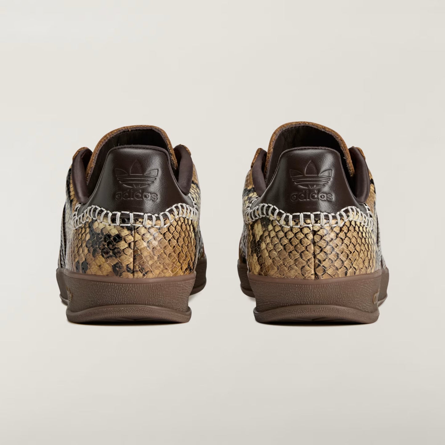 SHOES WITH A COLD CEMENT CONSTRUCTION FOR DURABILITY.